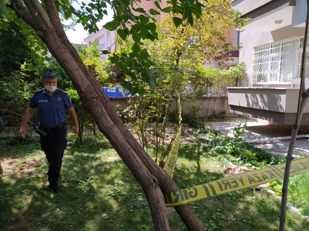 Konya'da Birinci Kattaki Evinin Penceresinden Düşen Yatalak Hasta Öldü