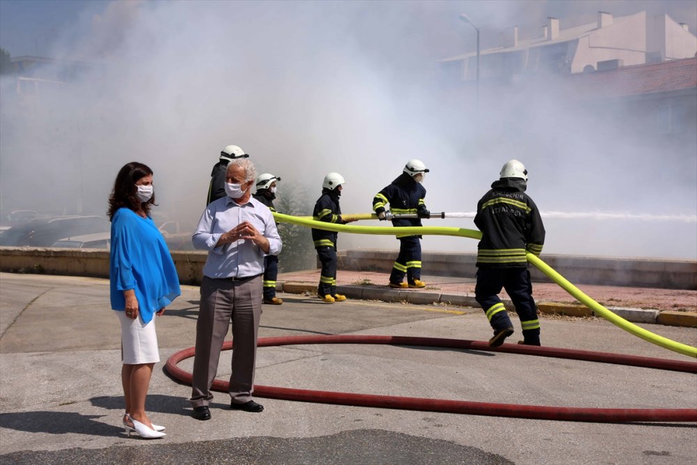 Geleceğin İtfaiyecileri Stajlarını Tamamladı