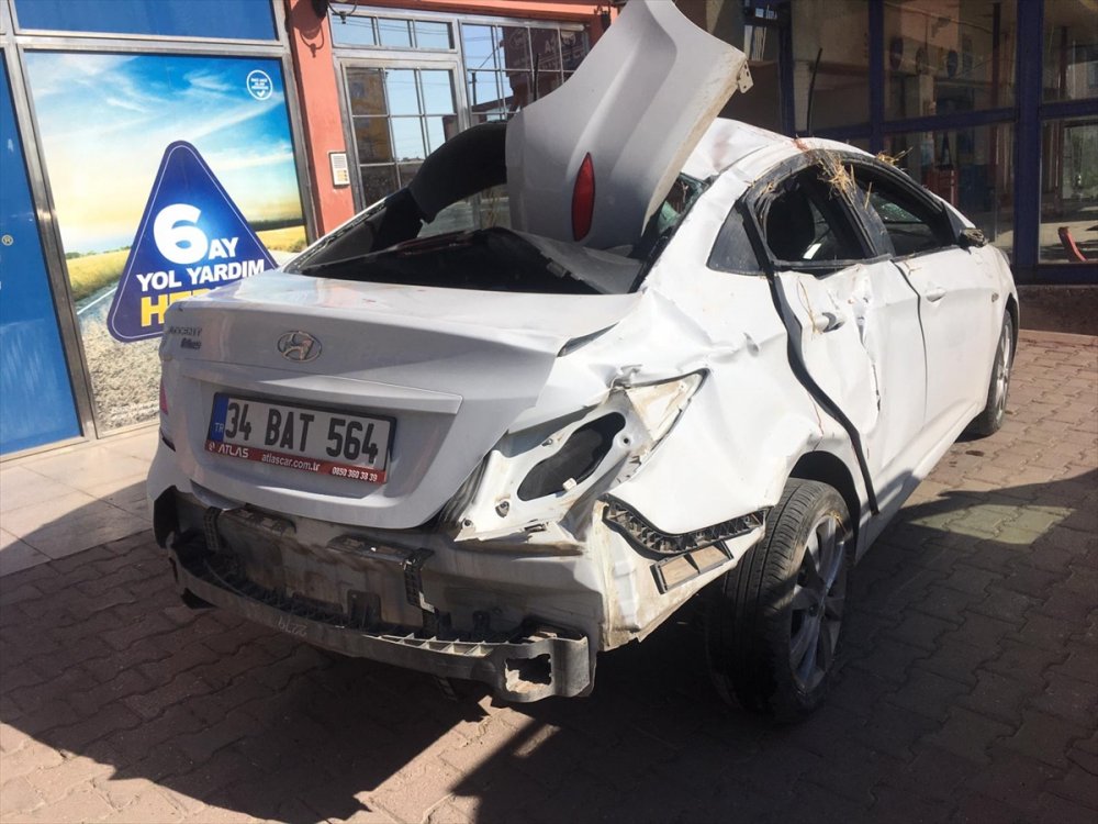 Konya'da Otomobil Devrildi: 1 Ölü, 4 Yaralı