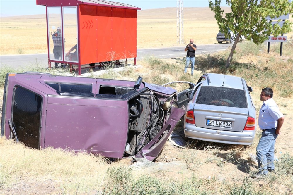Niğde'de Trafik Kazası: 7 Yaralı