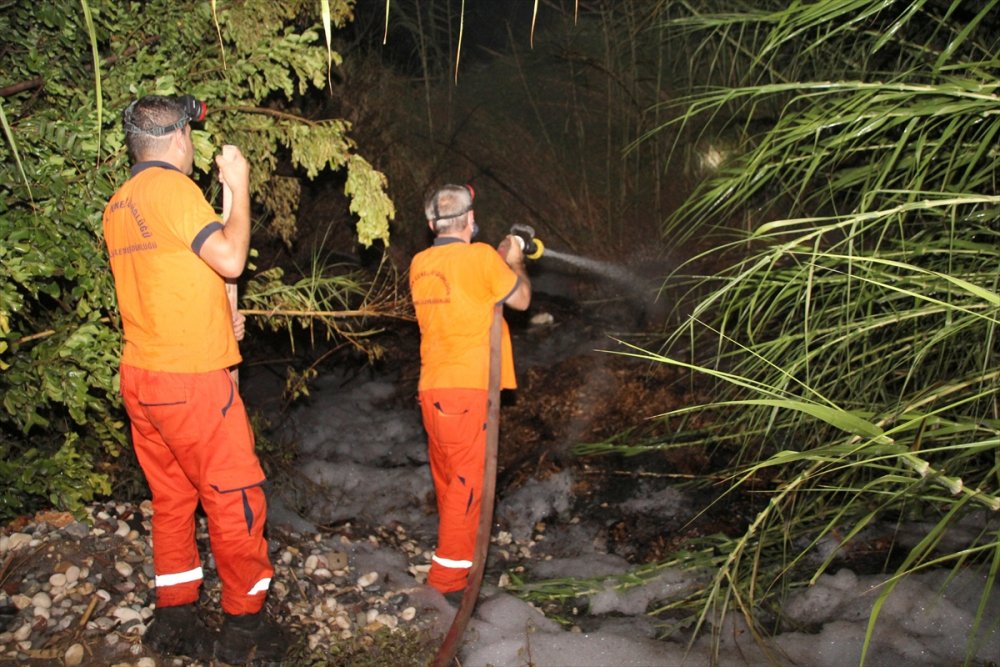 Güncelleme - Mersin'de Araştırma Enstitüsündeki Yangın Söndürüldü