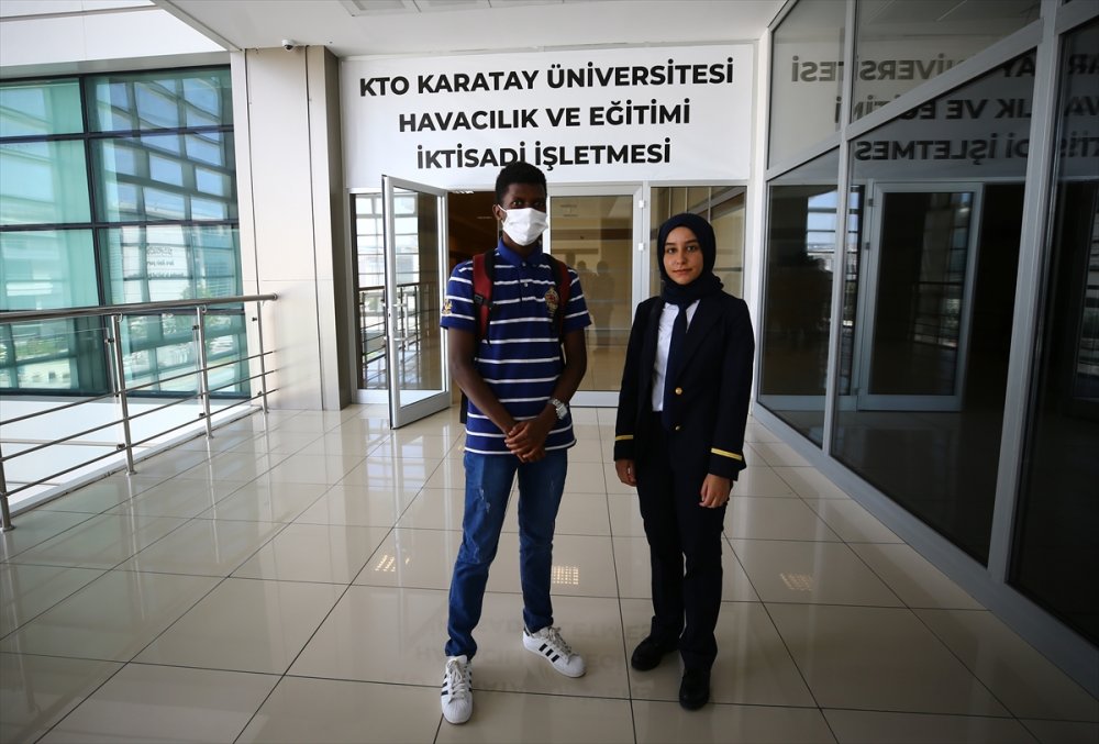 Pilot Olma Hayallerini Gerçekleştirmek İçin Türkiye'yi Seçtiler