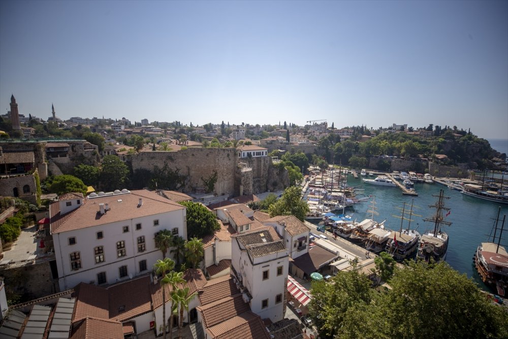 Türk Turizminin Başkenti, Dünyanın Açık Hava Müzesi: Antalya