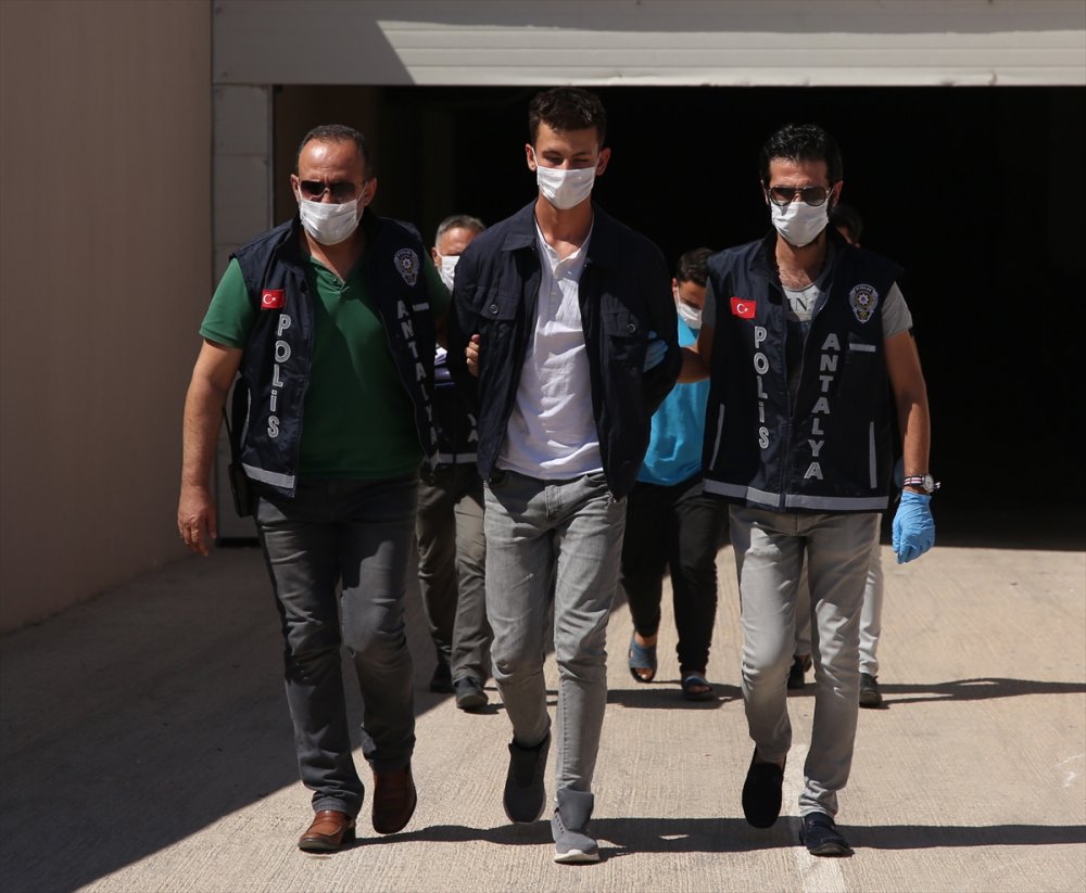 Antalya'da Cezayirli Emlakçının Öldürülmesiyle İlgili Yabancı Uyruklu İki Kiracısı Yakalandı