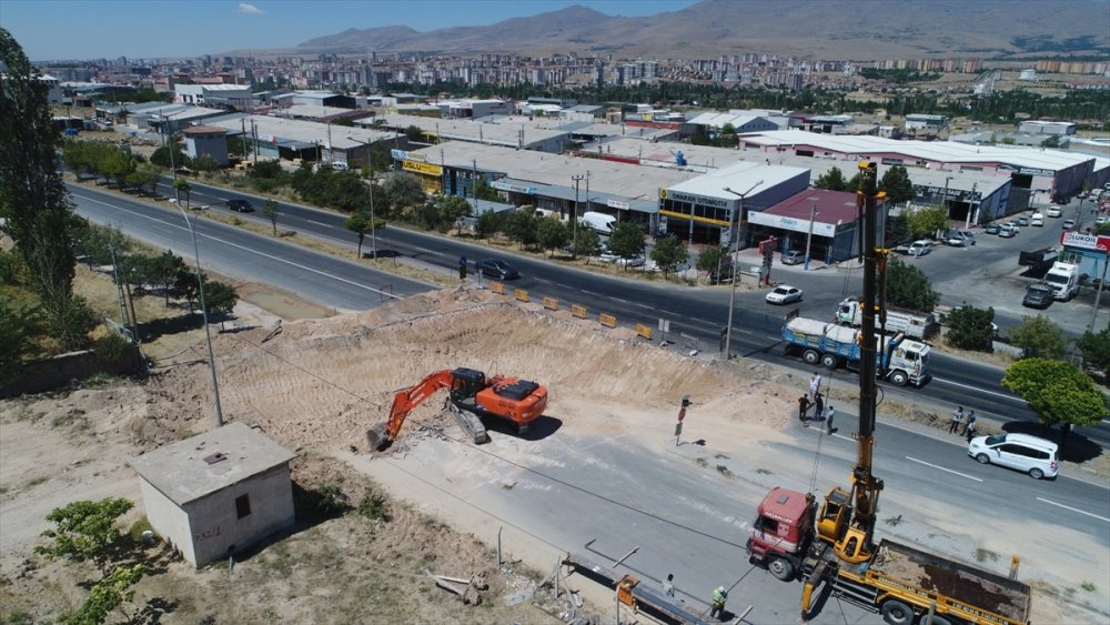 Başkan Özdemir, Alt Geçit Çalışmalarını İnceledi