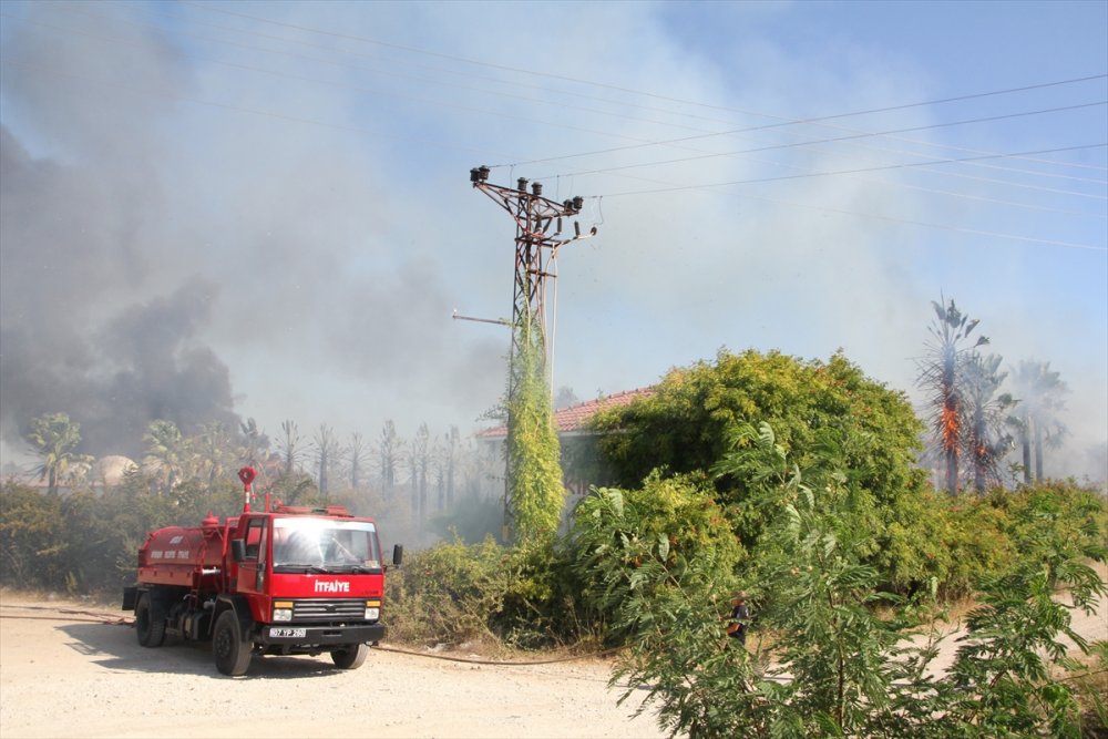 Güncelleme - Antalya'da Hamamda Başlayan Yangın Kontrol Altına Alındı