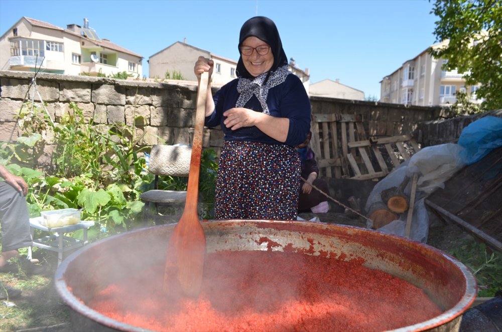 Kayseri'de Ev Salçası Mesaisi Başladı