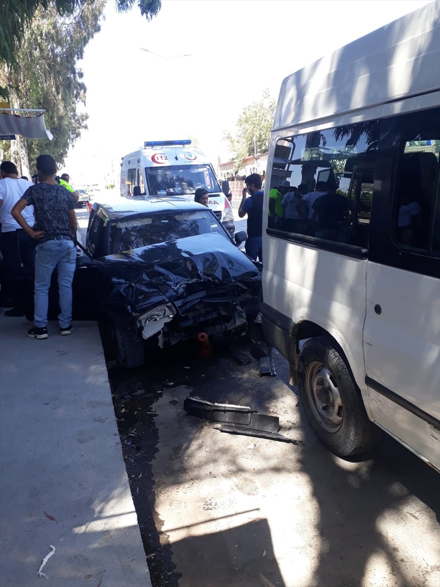 Mersin'de Trafik Kazası: 2 Yaralı