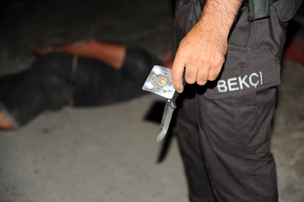 Antalya'da Narkotik Operasyonunda Bir Polis Taşla Yaralandı