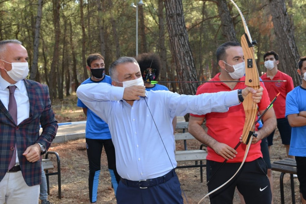 Antalya Valisi Yazıcı, Alaaddin Keykubat Kampı'nda Gençlerle Buluştu