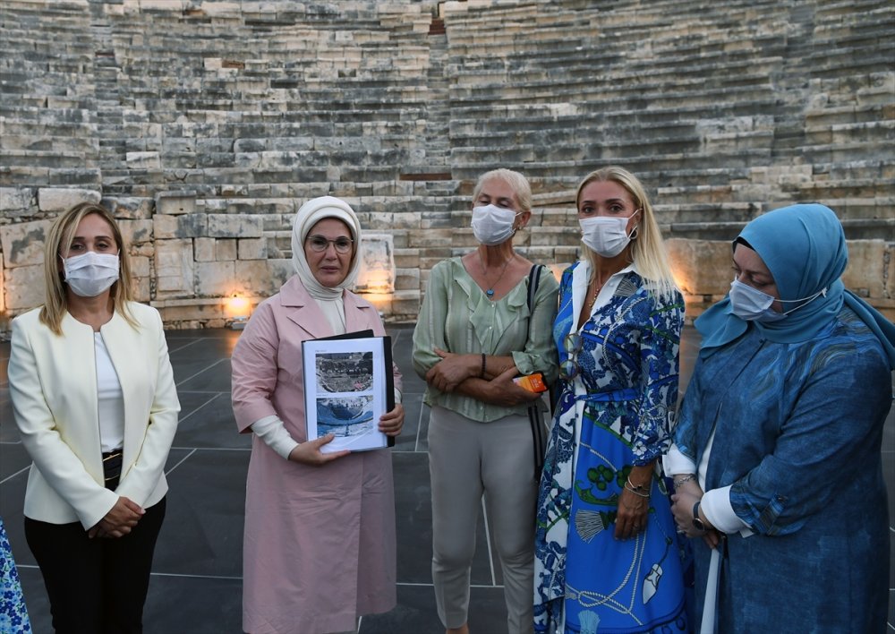 Tedavi Edilen Caretta Carettalar Doğal Yaşam Alanlarına Bırakıldı