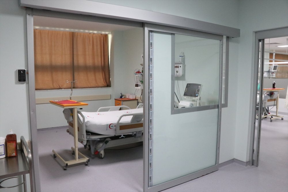 Niğde Ömer Halisdemir Üniversitesi Hastanesine 24 Yataklı Yoğun Bakım Servisi Yapıldı