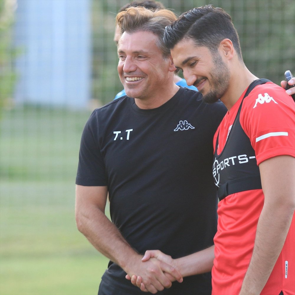 Nuri Şahin, Antalyaspor İle İlk Antrenmanına Çıktı