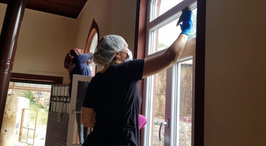 Beypazarı İlçesindeki Camilerde Temizlik Çalışmaları