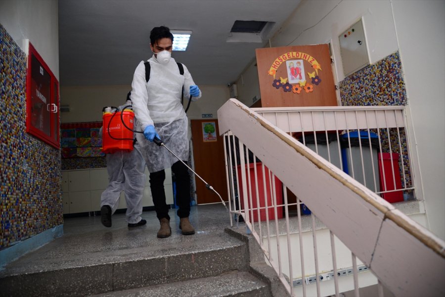 Kahramankazan'da Okullarda Kovid-19 Tedbirleri