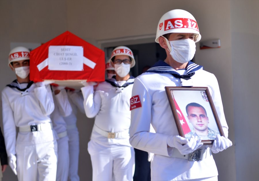Mersin'de Tedavi Gördüğü Hastanede Şehit Düşen Asker Memleketine Uğurlandı