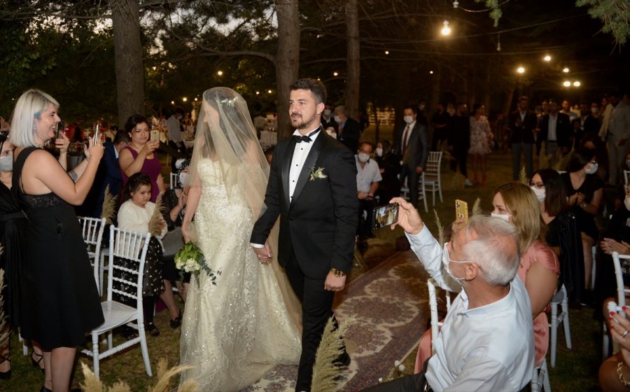 Şehit Çocuklarının Küçük Yaşta Başlayan Arkadaşlığı Evliliğe Uzandı