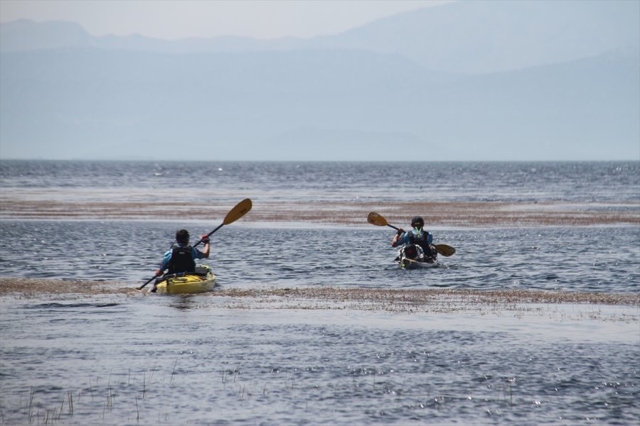 Dört Sporcu Zafer Bayramı İçin Beyşehir Gölü'nde Buluştu
