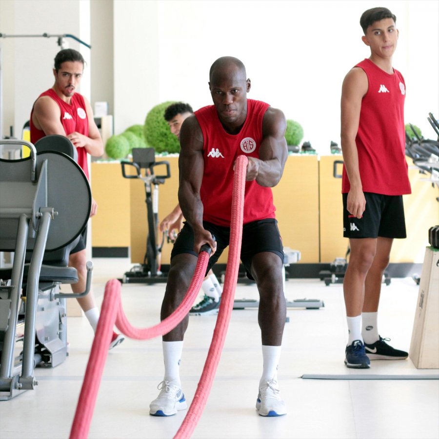 Antalyaspor, Günü Çift İdmanla Tamamladı