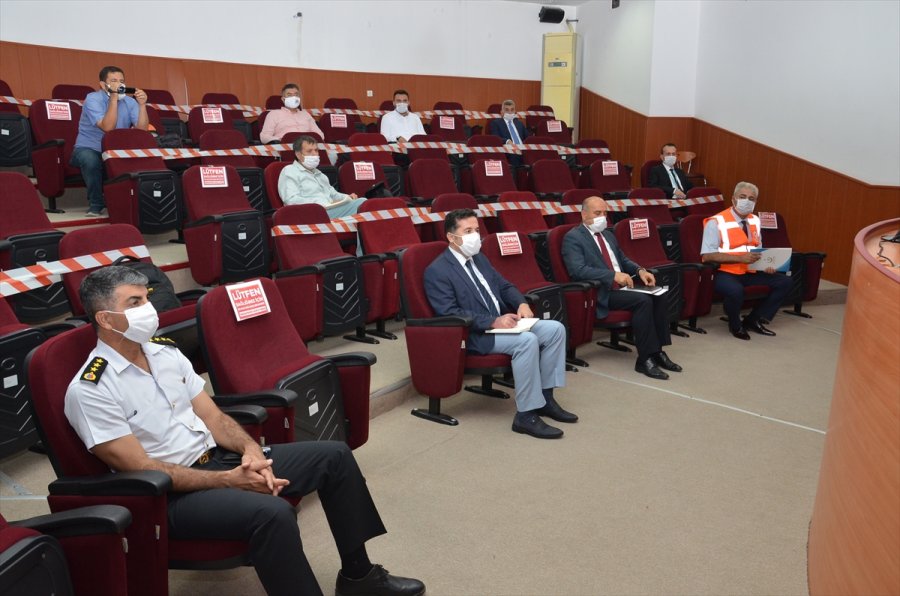 Karaman Valisi Işık: 