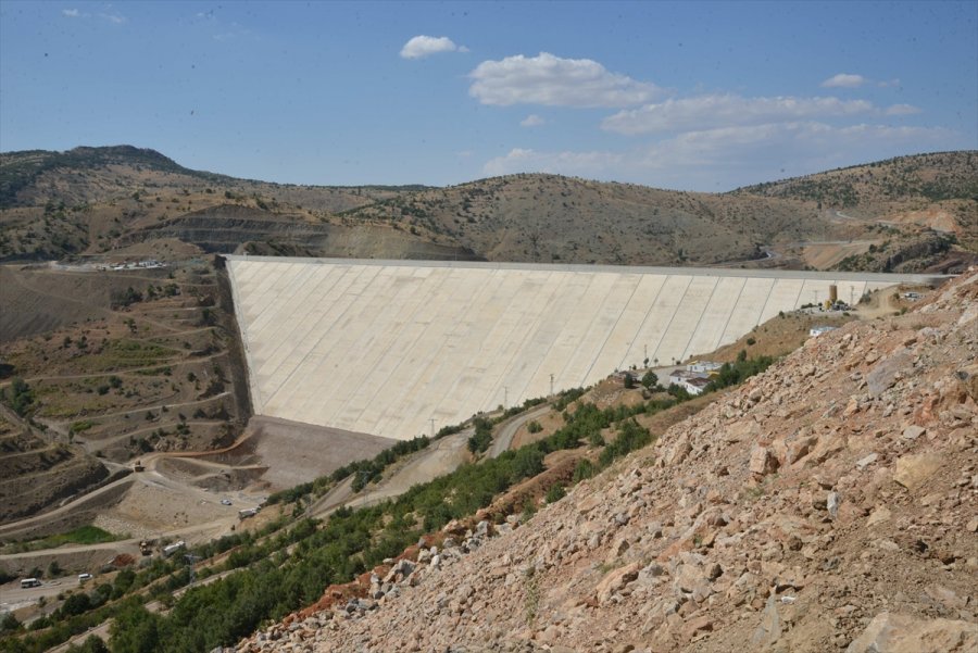 Konya'da Tamamlanan Bozkır Barajı Su Tutmaya Başladı