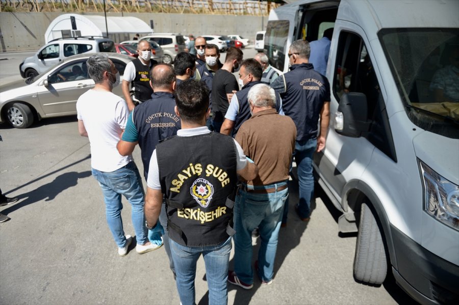 Eskişehir'deki Silahlı Saldırı Olaylarıyla İlgili 13 Şüpheliden 9'u Tutuklandı