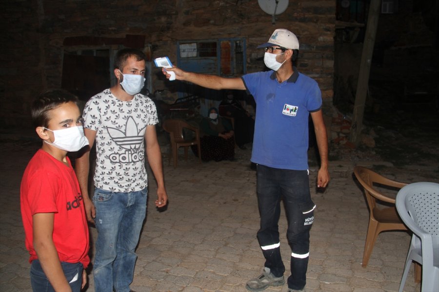 Hüyük'te Açık Havada Sinema