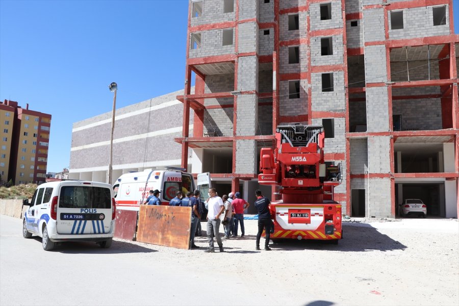 İnşaattaki Güvenlik Filesi İşçinin Hayatını Kurtardı
