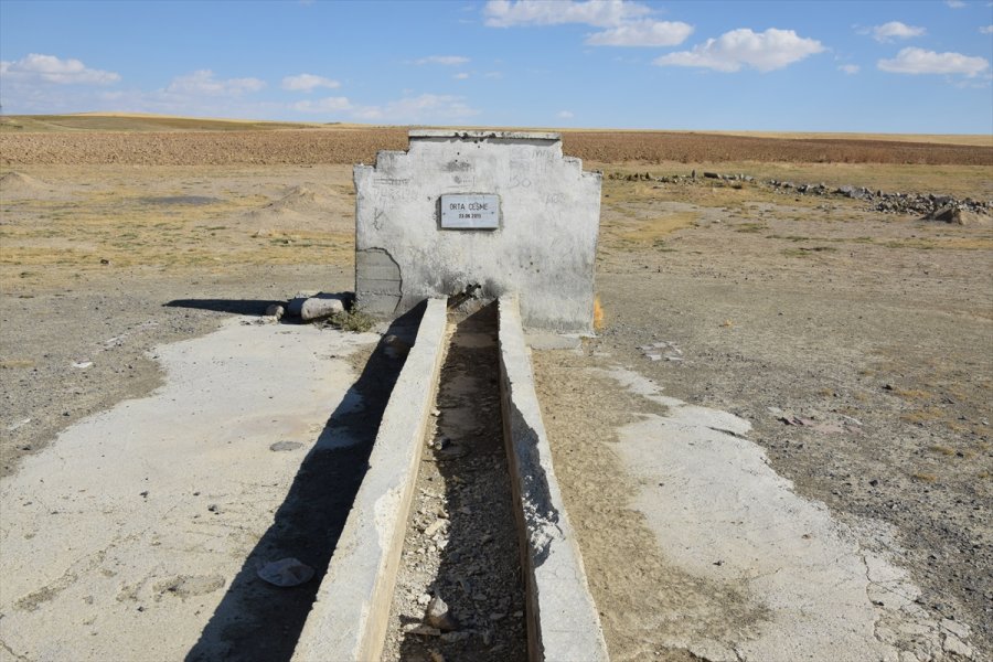 Konya'daki Düden Gölü Kurudu