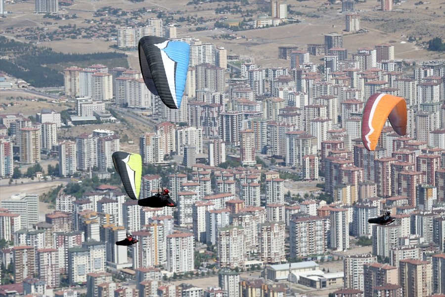 Yamaç Paraşütünün 69 Yaşındaki 