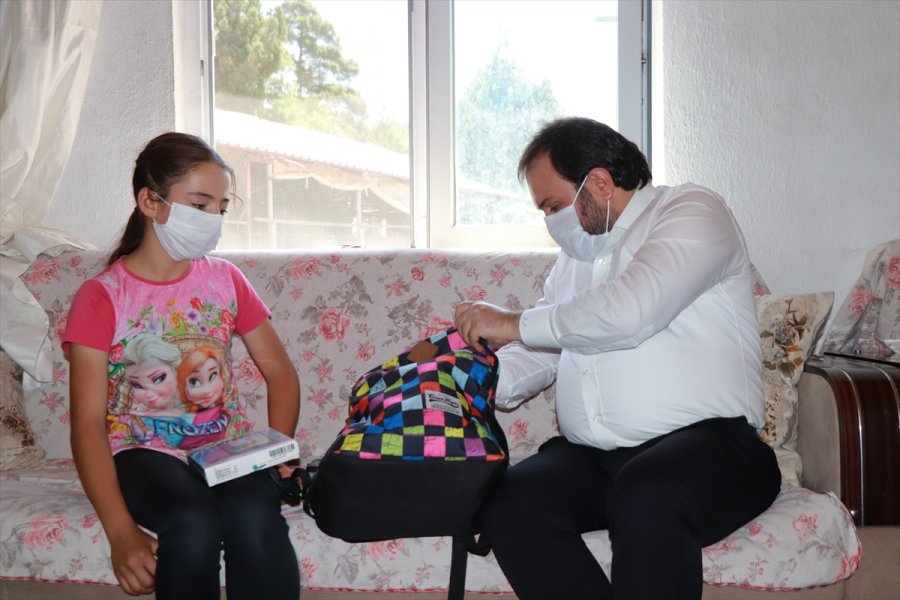 Akseki Belediye Başkanı Özkan'dan Yörük Kızı Emine'ye Hediye