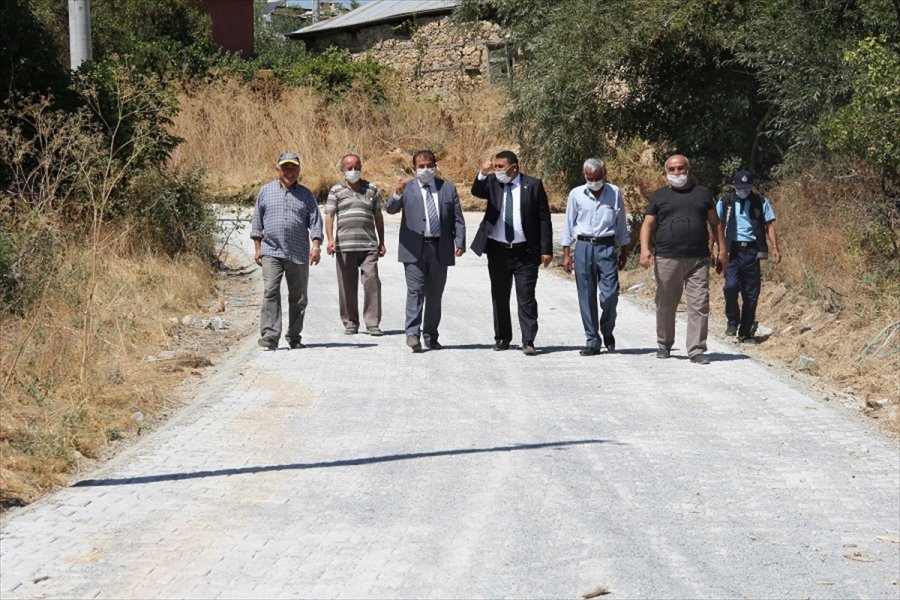 Kaymakam Vekili Kılınç, Ahırlı'da Mahalle Yollarını İnceledi