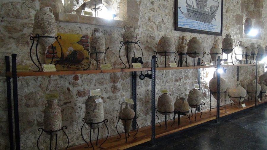 Taşucu Amphora Müzesi Ziyaretçilerini Bekliyor