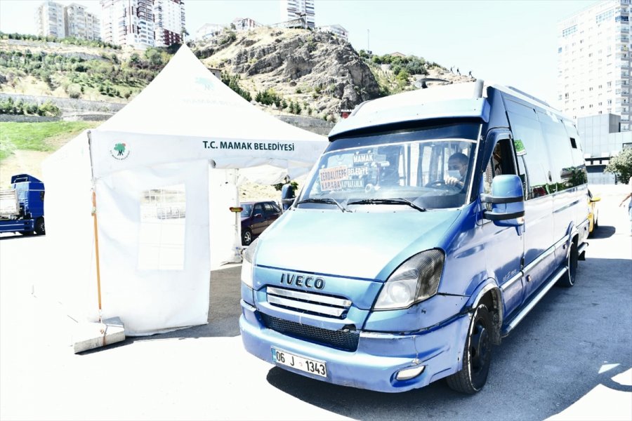 Mamak'ta Araçlar Dezenfekte Ediliyor