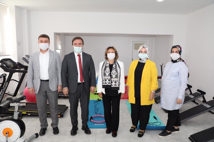 Kültür Ve Turizm Bakan Yardımcısı Yavuz, Kadın Kültürevinin Açılış Törenine Katıldı: