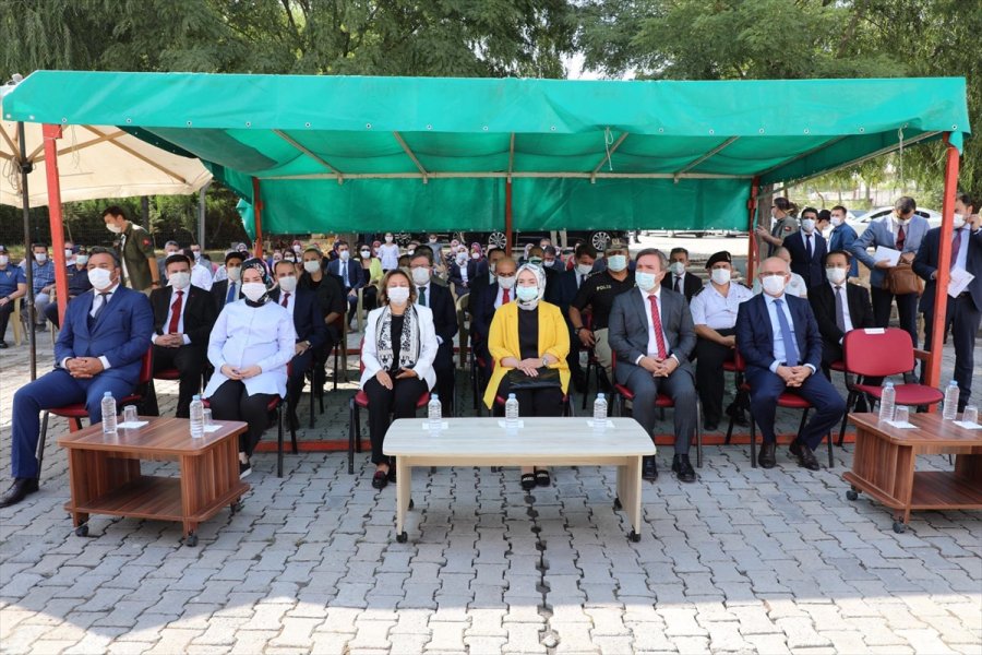 Kültür Ve Turizm Bakan Yardımcısı Yavuz, Kadın Kültürevinin Açılış Törenine Katıldı: