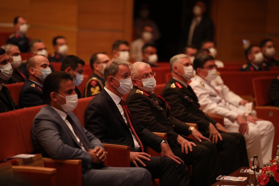 Cumhurbaşkanı Erdoğan, Mezuniyet Töreninde Kurmay Subaylara Hitap Etti: