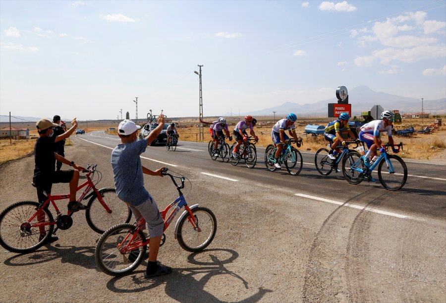 Erciyes Uluslararası Yol Ve Dağ Bisikleti Yarışları Başladı