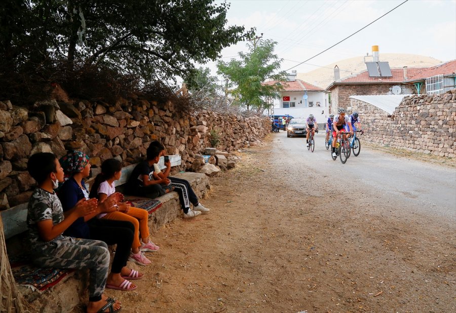 Erciyes Uluslararası Yol Ve Dağ Bisikleti Yarışları Başladı
