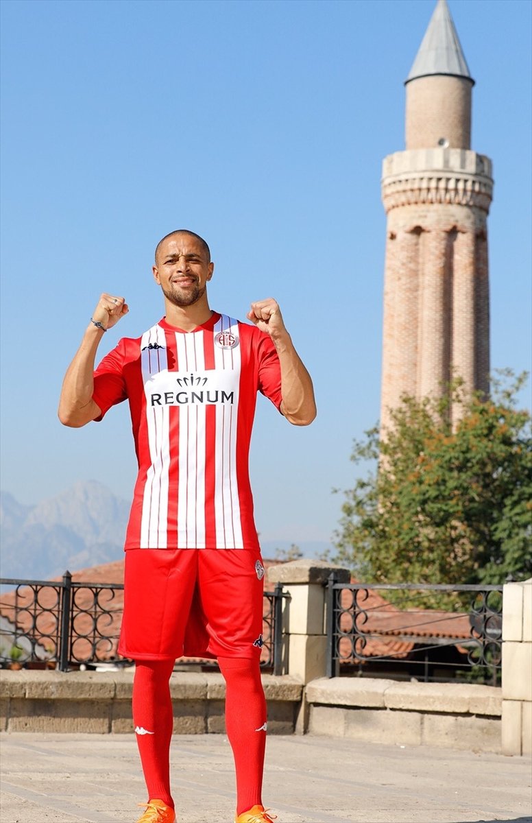 Fraport Tav Antalyaspor, Yeni Sezon Formalarını Tanıttı