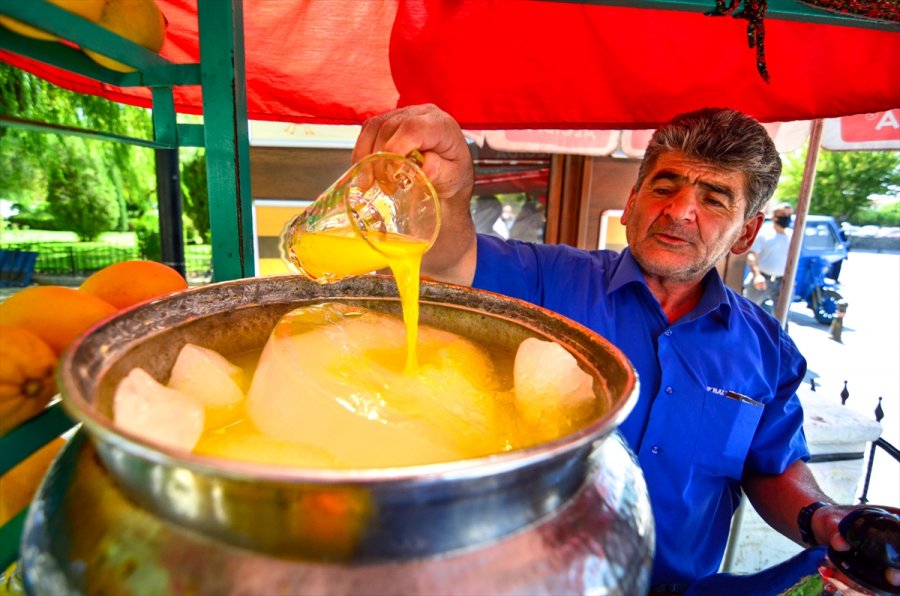 Limonatasıyla 43 Yıldır Müşterilerinin İçini Ferahlatıyor