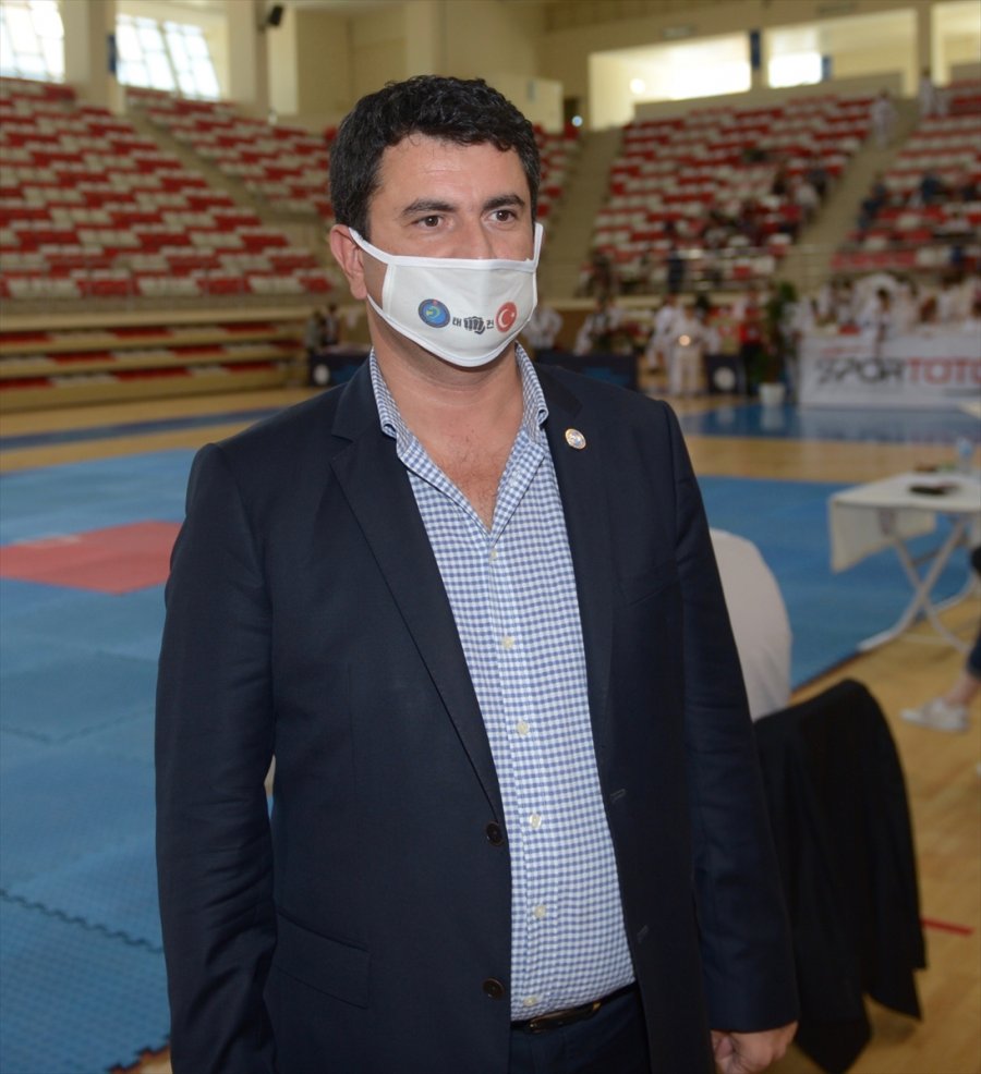 İşitme Engelliler Tekvando Poomsae Türkiye Şampiyonası, Eskişehir'de Başladı