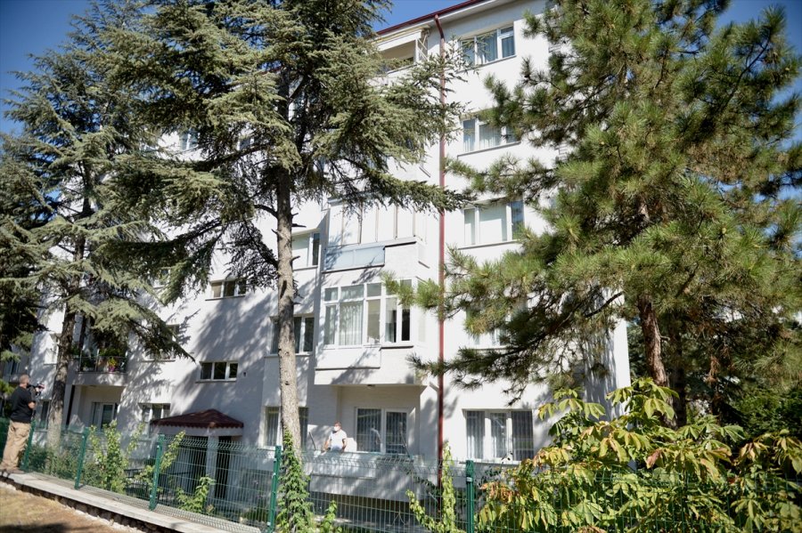 Eskişehir'de Bir Site Karantinaya Alındı