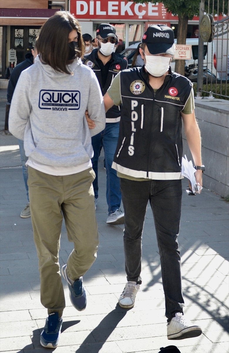 Eskişehir'de Drone Destekli Uyuşturucu Operasyonunda 8 Gözaltı
