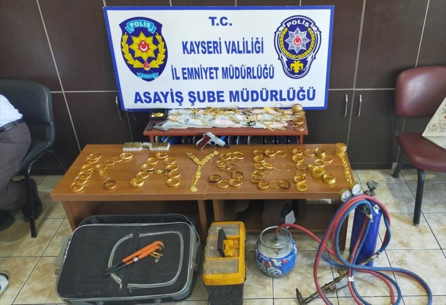 Kayseri'de Kuyumcuyu Soyan Kişi Yakalandı