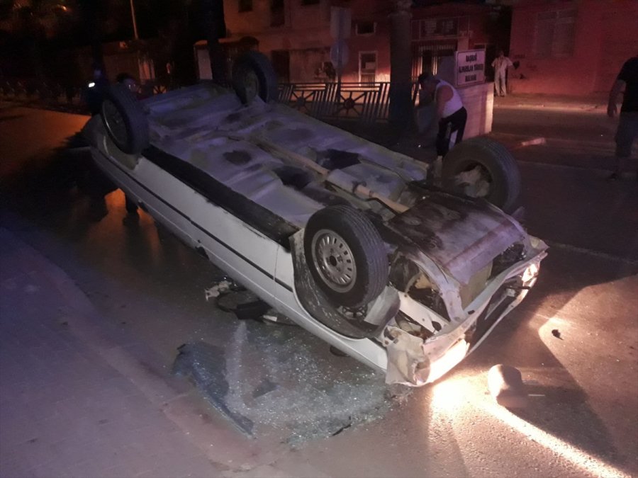 Mersin'de Takla Atan Otomobilin Sürücüsü Yaralandı