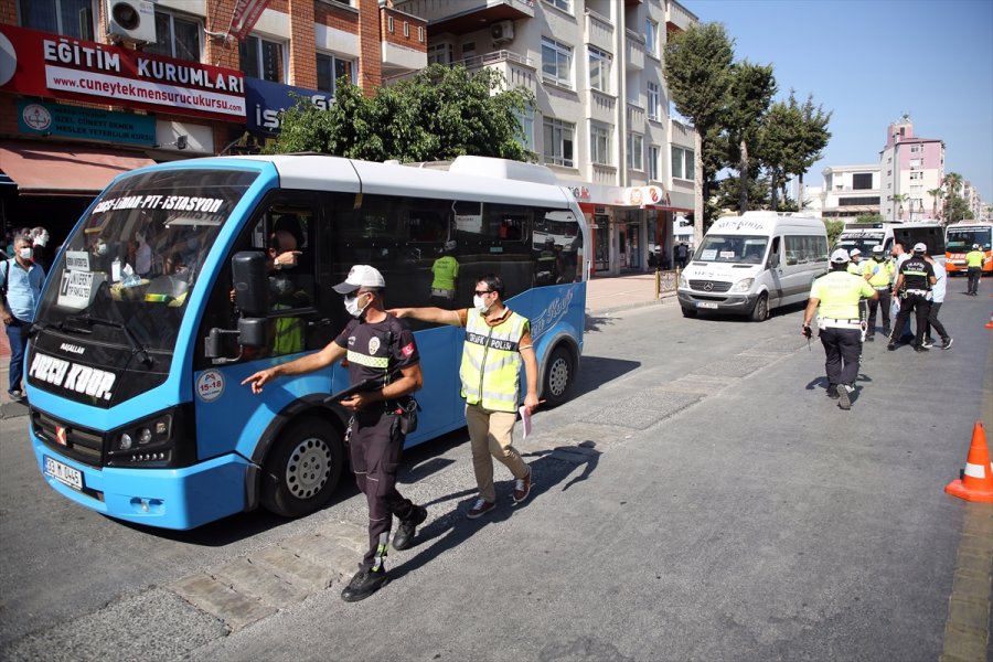 Mersin'de Trafik Cezası Alan Kadından 