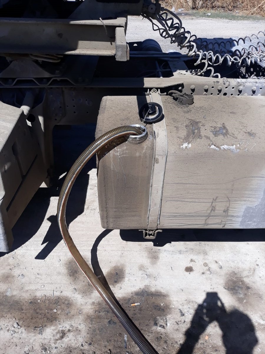 Niğde'de 8 Ton Kaçak Akaryakıt Ele Geçirildi