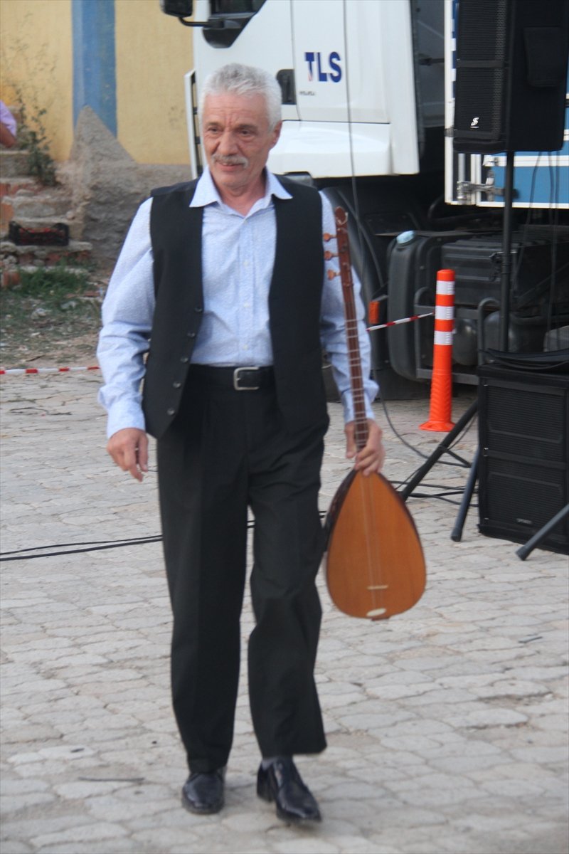 Sanatçıların Köyüne Yerleşen Ali Osman Erbaşı, Müzik Çalışmalarını Burada Sürdürüyor