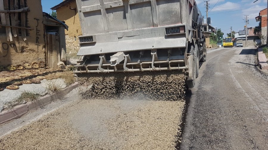 Ilgın'da Yol Çalışmaları Aralıksız Devam Ediyor